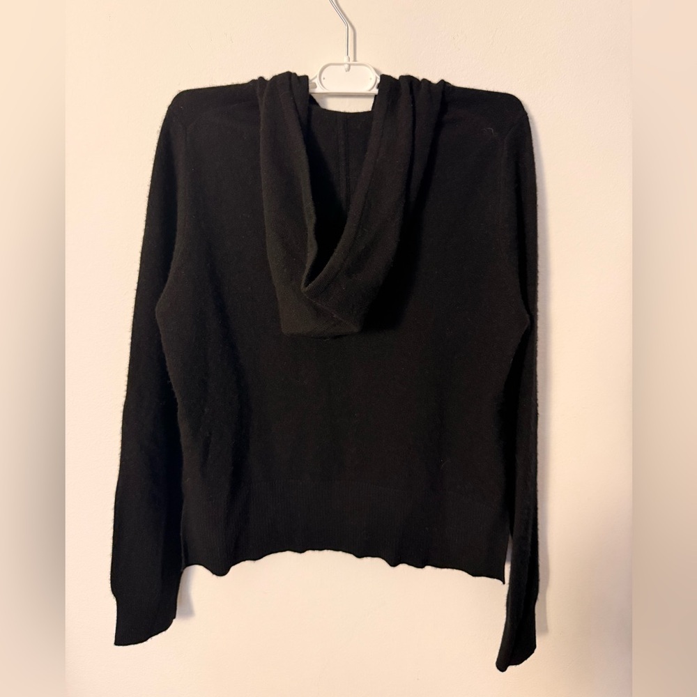 NAADAM - Signature Cashmere Cropped Zip Up Hoodie in Black - Picture 10 of 11